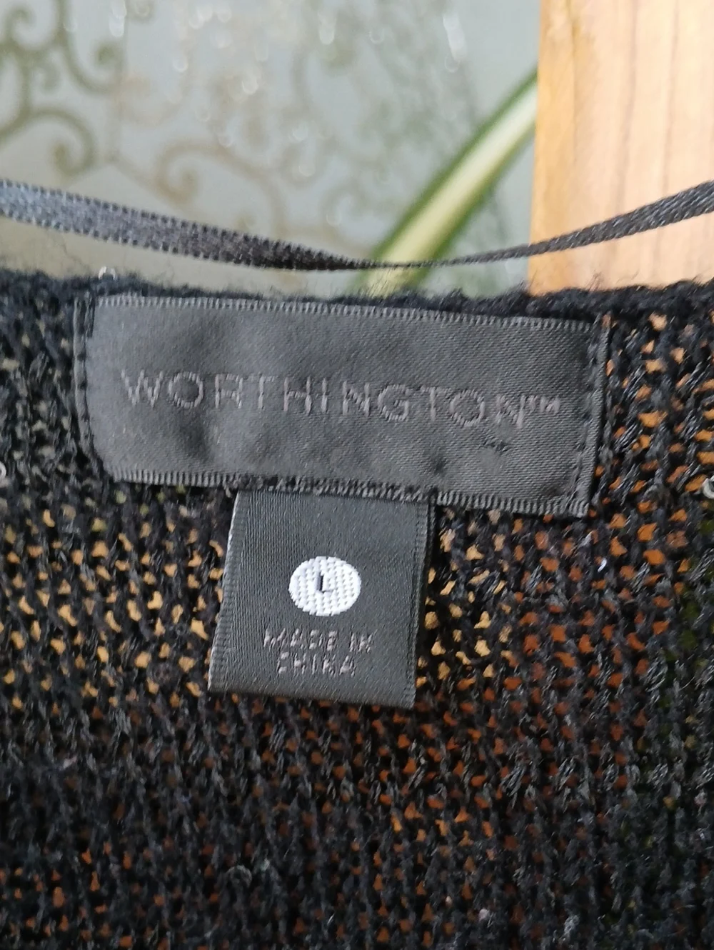 Womens sz. L Black Knit Sequin Top
